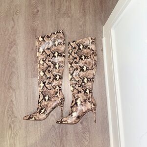 Steve Madden Kimari Snakeskin High Heel Boots – Size 6M – New Without Box
